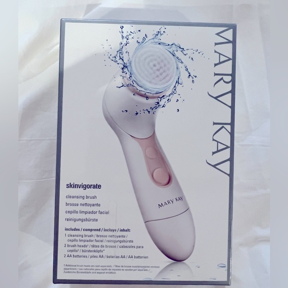 NWT Mary Kay skinvigorate cleansing brush with 2 extra heads - Picture 1 of 3